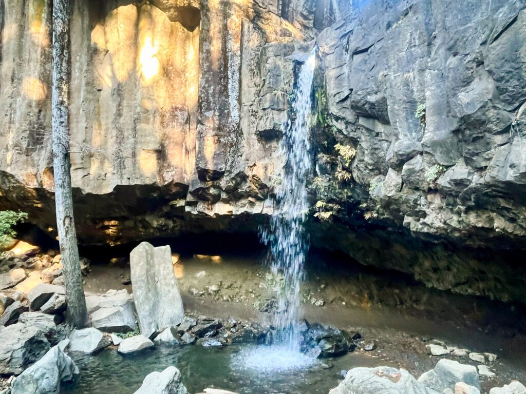 hedge creek falls in california