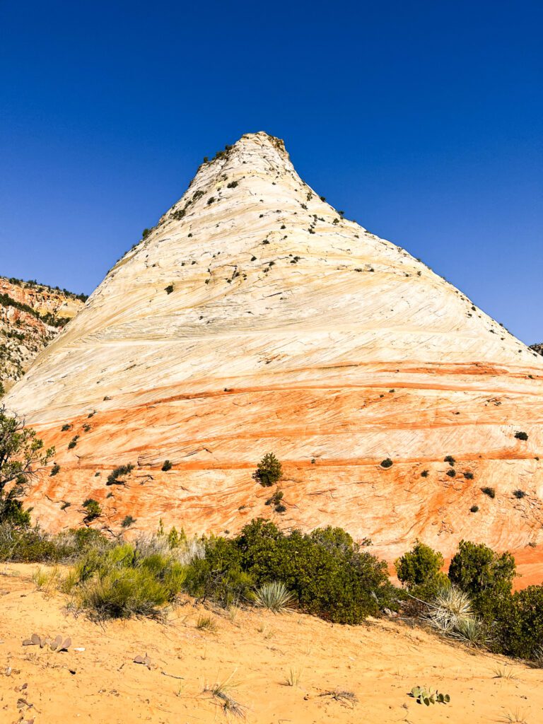 checkerboard mesa, a conical sandstone formation