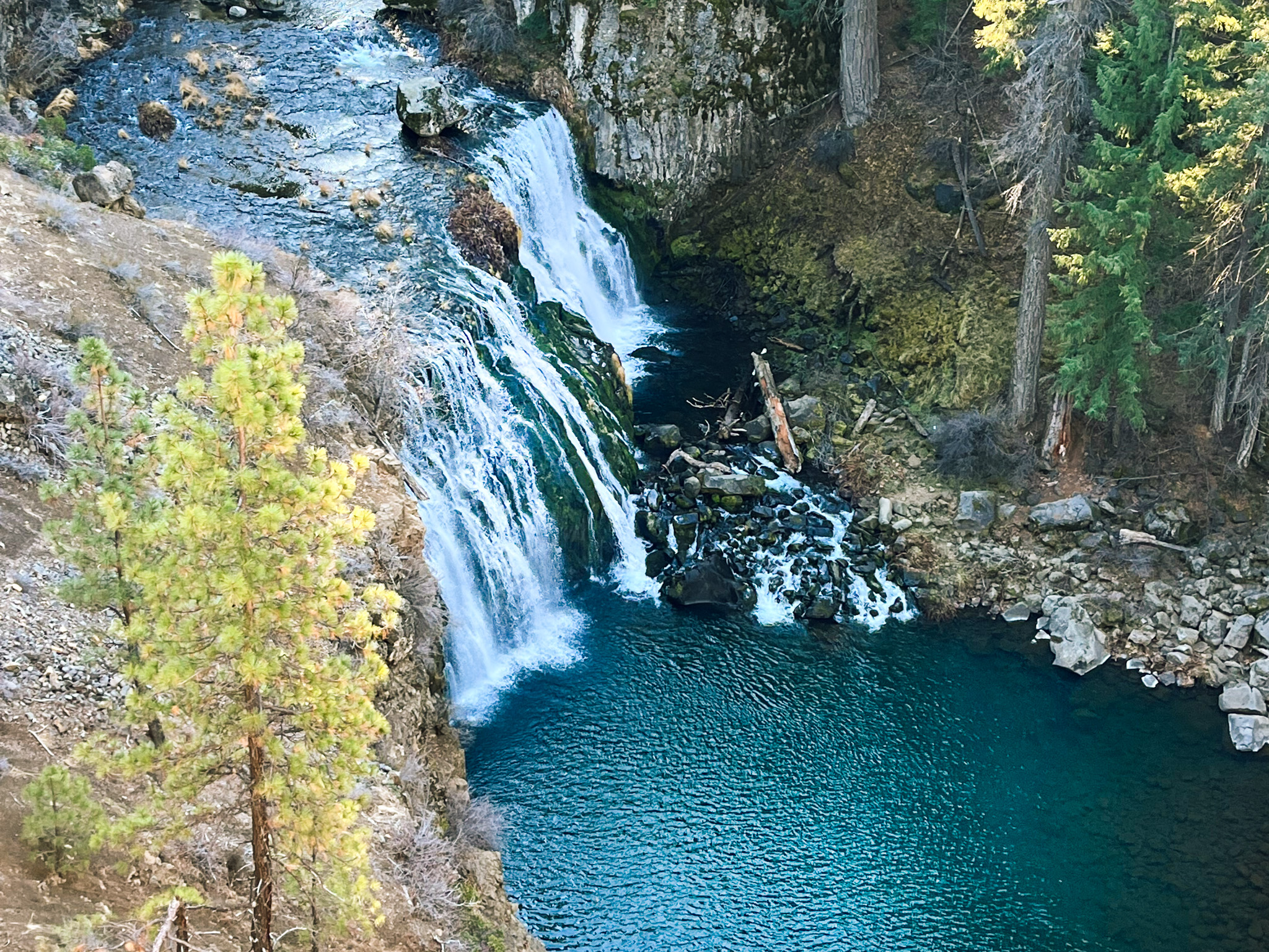 middle mccloud falls in california